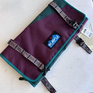 Kavu Purple and Teal Organizer